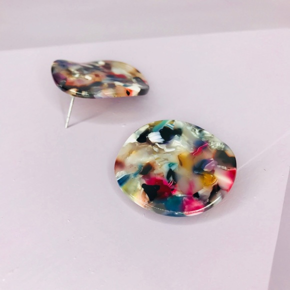 🆑 Multicolor Round Post Earrings - Picture 4 of 6